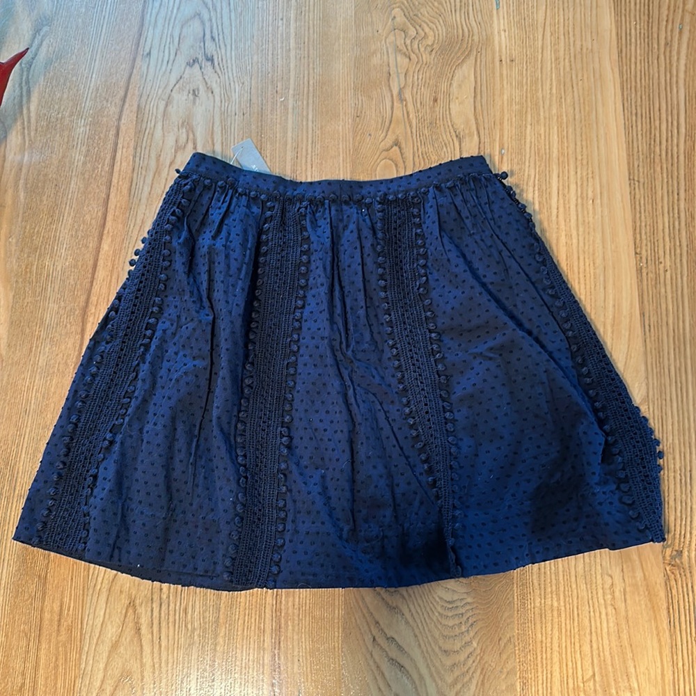 NWT J. Crew Swiss Dot Pompom Skirt Navy, Style A6263, size 2